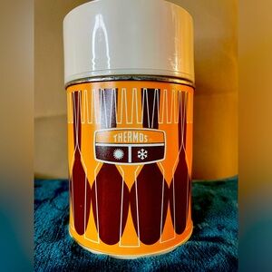 Vintage Thermos 1971 No. 7063 10oz Amazing Condition